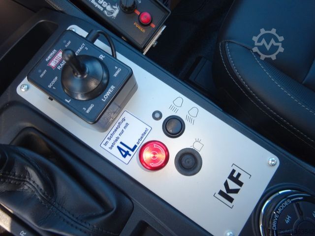 Furgon FORD Ranger DoKa Tremor Stndhz Winterd Schild+Streuer