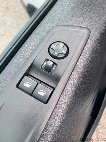 加长板式货车 FIAT Scudo L2 145 PS KaWa Klima,Tempo,PDC,DAB