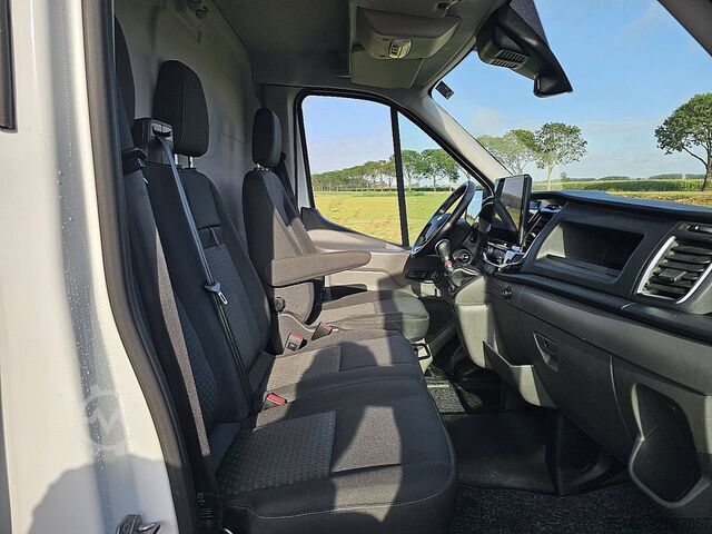 ハイルーフステーションワゴン FORD TRANSIT 350 L3H3 XL Navi Airco