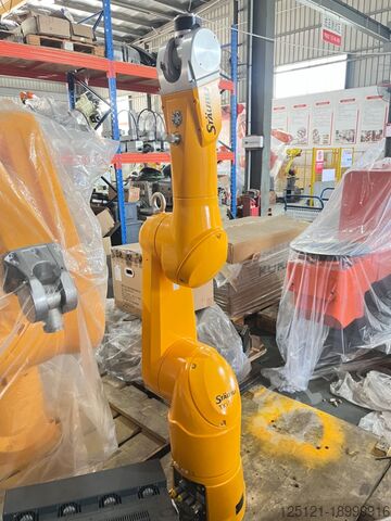 Industrial robot Stäubli TX90L
