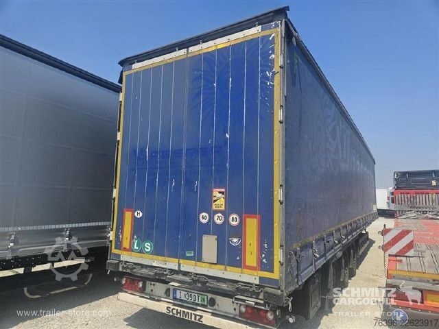 Semi-remorque bâchée Schmitz Cargobull Semitrailer Curtainsider Mega