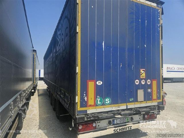 Semi-remorque bâchée Schmitz Cargobull Semitrailer Curtainsider Mega
