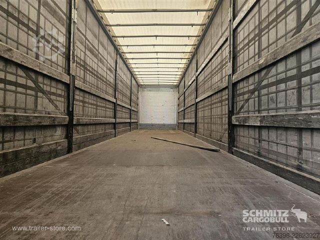 Semi-remorque bâchée Schmitz Cargobull Semitrailer Curtainsider Standard