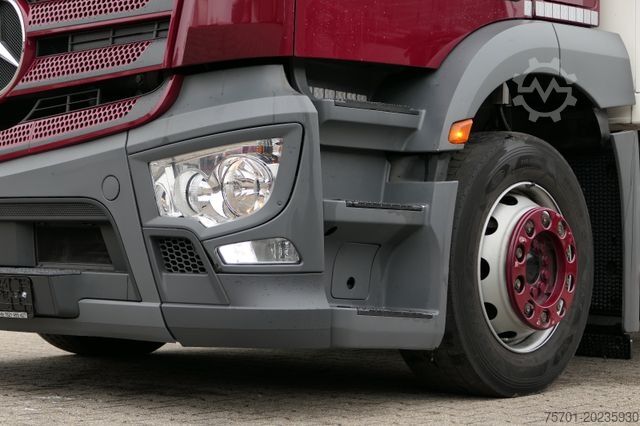 Kjølelastebil MERCEDES-BENZ Antos 1833 Kühlkoffer Vollluft Kamera LBW Euro 6