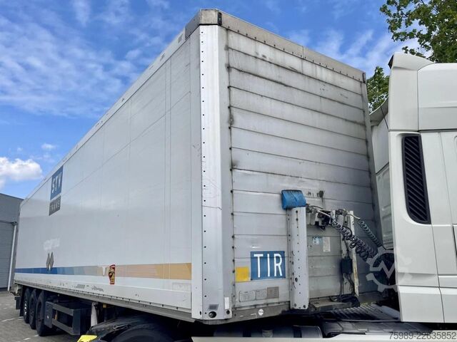 Caisse fermée Schmitz Cargobull SAF AXLES, LIFT AXEL, DISC BRAKES, AIR SUSPENSION