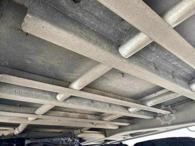 Lagaminas Schmitz Cargobull SAF AXLES, LIFT AXEL, DISC BRAKES, AIR SUSPENSION