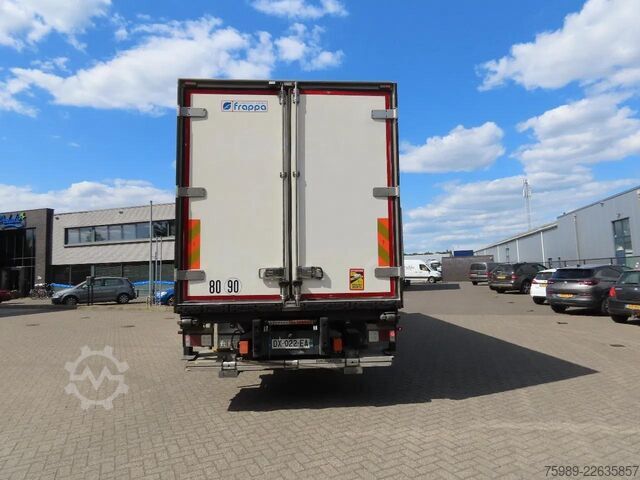 Transport frigorifique Renault D Sleeper,  19000kgm RETARER, 2 zones temperatu...
