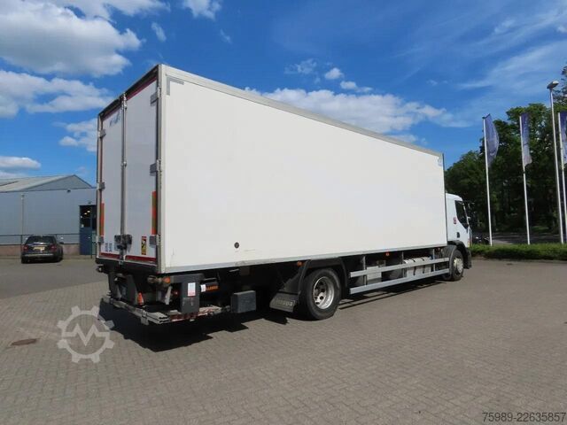 Transport frigorifique Renault D Sleeper,  19000kgm RETARER, 2 zones temperatu...