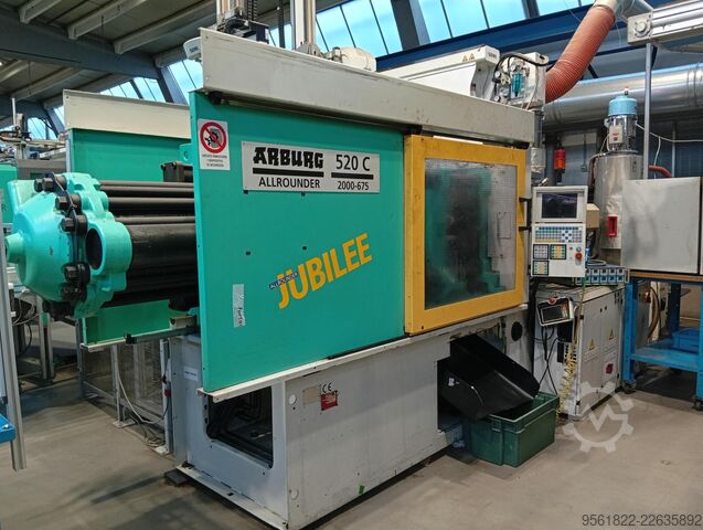 Injection molding machine Arburg ALLROUNDER 520 C 2000-675