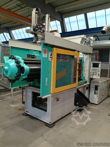Injection molding machine Arburg ALLROUNDER 520 C 2000-675