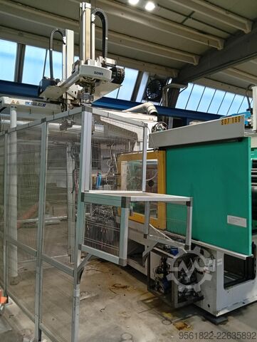 Injection molding machine Arburg ALLROUNDER 520 C 2000-675