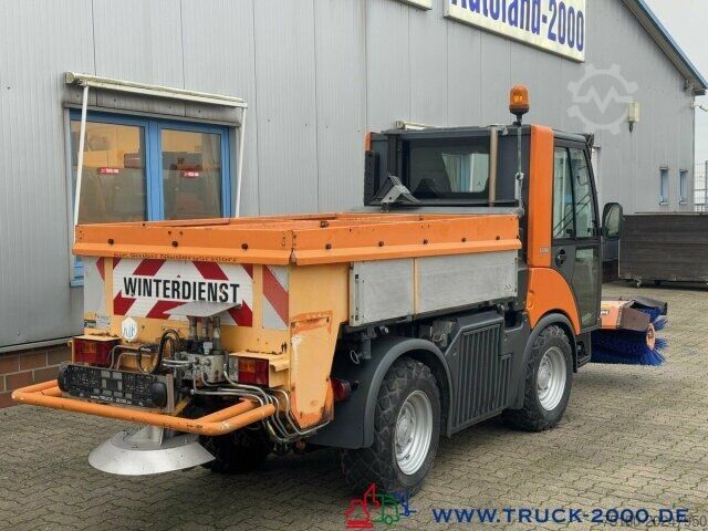 Barredora de calzadas Multicar Tremo X56 Winterdienst Streuer + Besen NUR7536KM