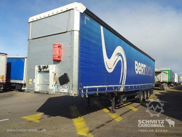 Åpen semitrailer med presenning Schmitz Cargobull Semitrailer Curtainsider Mega