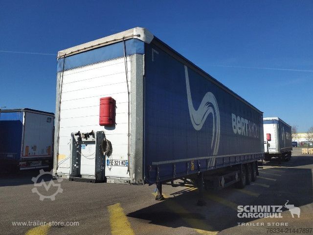 Åpen semitrailer med presenning Schmitz Cargobull Semitrailer Curtainsider Standard