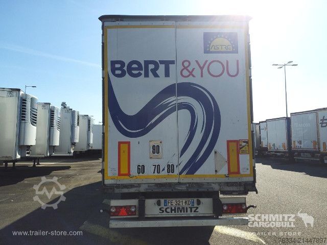 Åpen semitrailer med presenning Schmitz Cargobull Semitrailer Curtainsider Standard