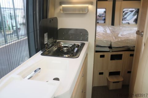 Kastenwagen Wohnmobil / Campervan Eura Mobil Van 595 HB