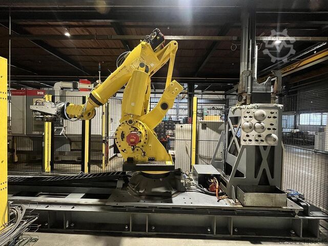 Robots de carga, descarga y tratamiento Fanuc M-900iB 700 kg robot
