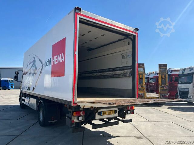 Transport refrigerat/congelat DAF LF 220 FA