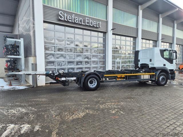 แชสซีพร้อมห้องโดยสารคนขับ Iveco Stralis AT190S31/FP CM BDF LBW unterfaltbar AHK