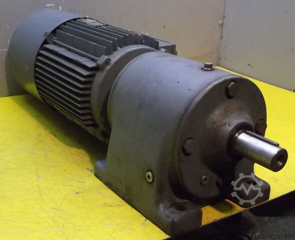 Gearmotor 0,35/1,3 kW 16/65 omdrejninger pr. minut SEW-EURODRIVE R60DT100LS8/2B