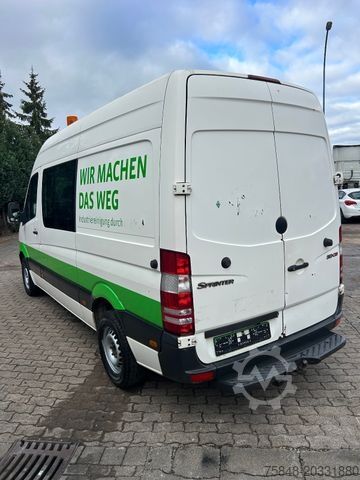 ऊंची छत वाली वैन MERCEDES-BENZ DB 310D  5 Sitzer