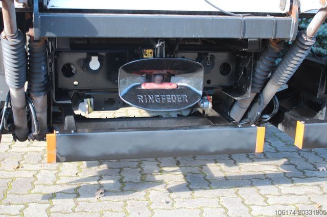 Xe thùng kín MAN TGL 8.180 BL Koffer LBW AHK 3 Sitze  Euro6