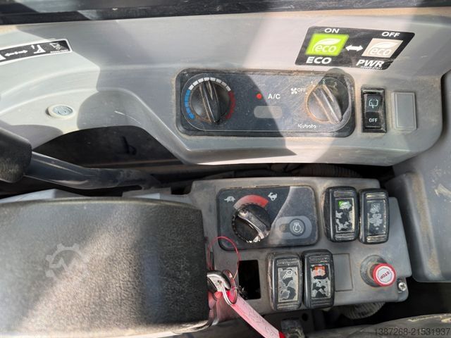 Minigrävare KUBOTA KX080-4 / ZSA / 3 x Löffel / VAH / Deutsch