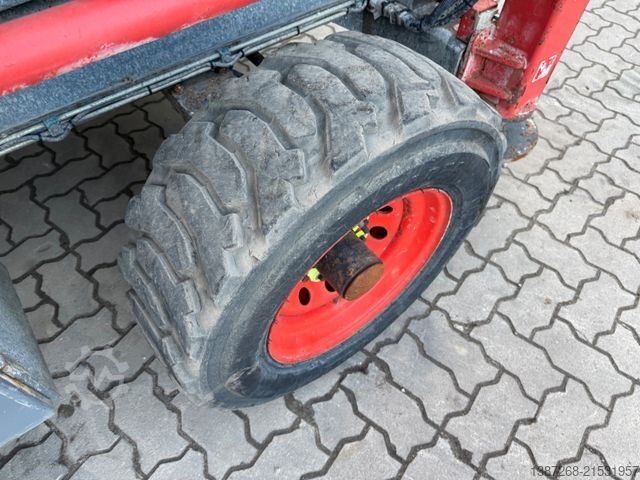Arbetsplattform Skyjack SJ8841RT 4x4 Diesel / 14.3 Meter