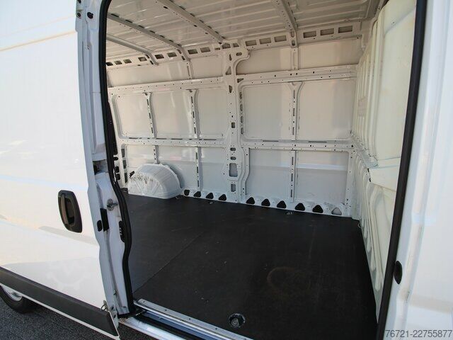 Kombijevsko vozilo Fiat Ducato 35 MJet L4H2 KAMERA+TEMPOMAT+270°TÜR+AHK