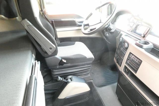 משאית שטוחה MAN TG-X 24.500 6x2-4 LL-U Pritsche Maschinentranspo