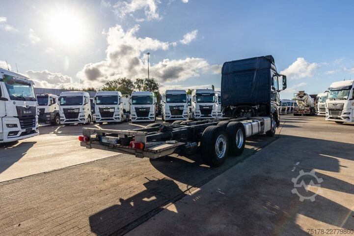Chassis cab Mercedes-Benz ACTROS 2548