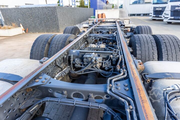 Chassis cab Mercedes-Benz ACTROS 2548