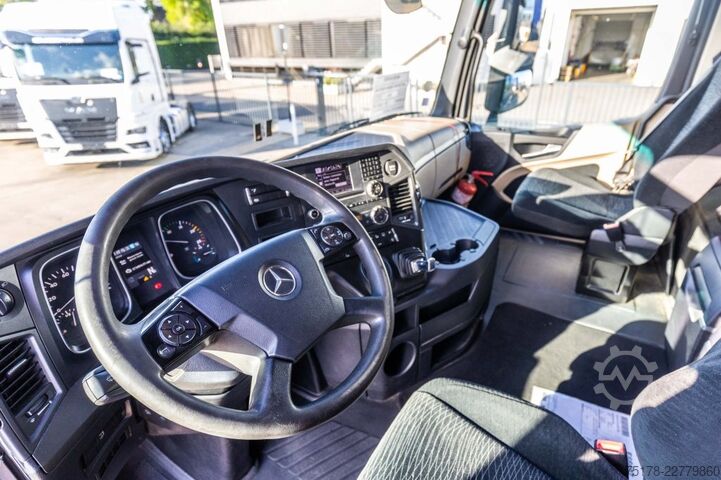 Šasija sa taksijem Mercedes-Benz ACTROS 2548