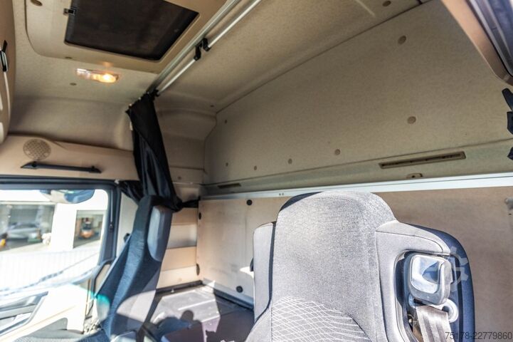 Šasija sa taksijem Mercedes-Benz ACTROS 2548