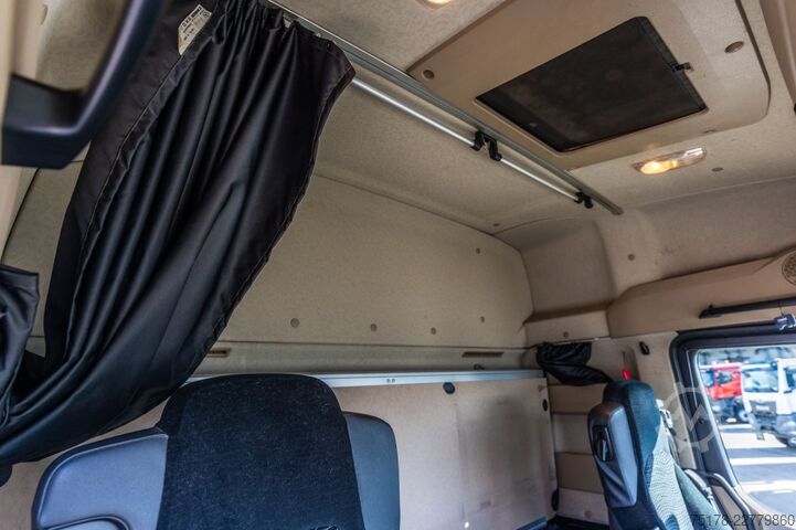 Šasija sa taksijem Mercedes-Benz ACTROS 2548