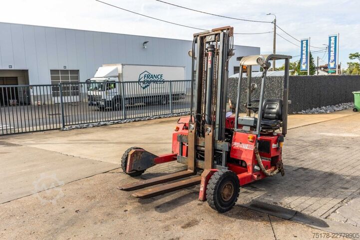 Empilhador MOFFET RE4 - 45-1.444 H-4X4