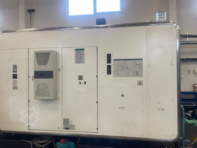 Centro de usinagem vertical de 5 eixos Mazak VARIAXIS i-600