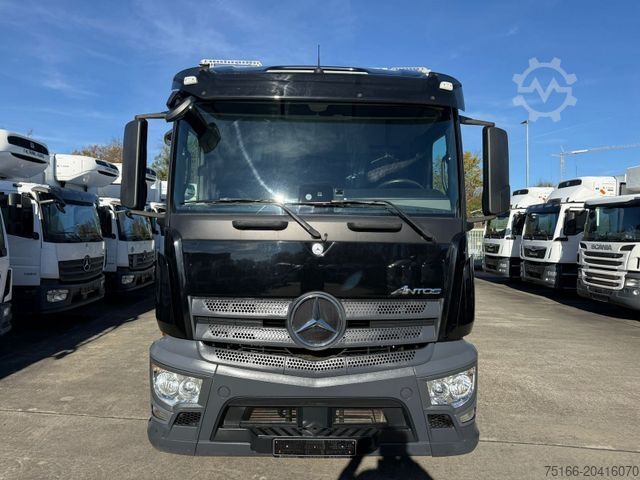 LKW mit Kofferaufbau MERCEDES-BENZ ANTOS 2546 L Getränkekoffer 7,70m LBW 2,5 T*LENK