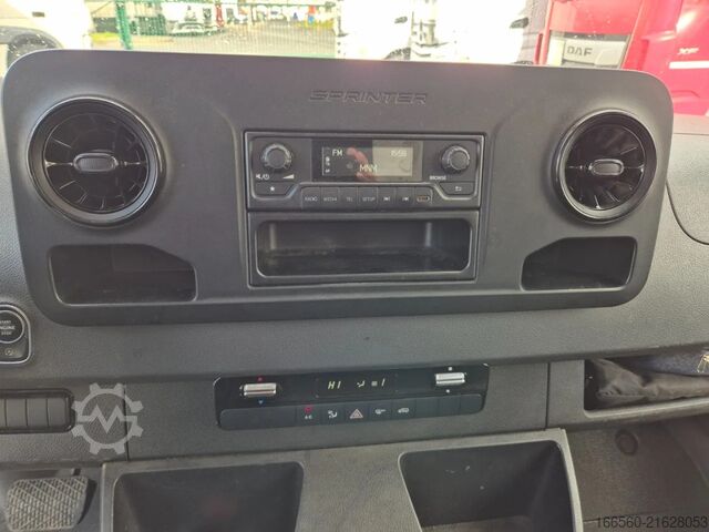 Box truck Mercedes-Benz Sprinter 314 CDI