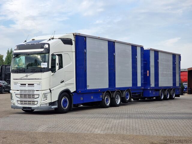 Превоз на едър рогат добитък Volvo FH 13.500 Globetrotter 8x2*6 - 3 deck livestock...