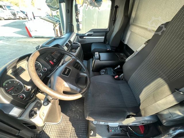 Soğutuculu kamyon MAN TGL 12.220 Kühlkoffer Carrier EasyCold mit LBW