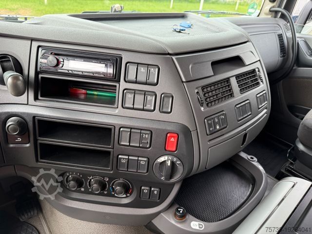 Standard dragbil DAF XF 460 SSC/Intarder/Spoiler/SkyLight/EURO6