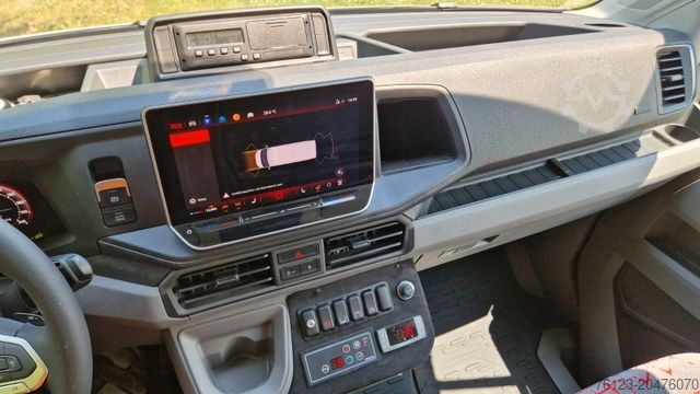 Minibus VOLKSWAGEN 3 x MAN TGE Lagerfahrzeug baugleich Crafter