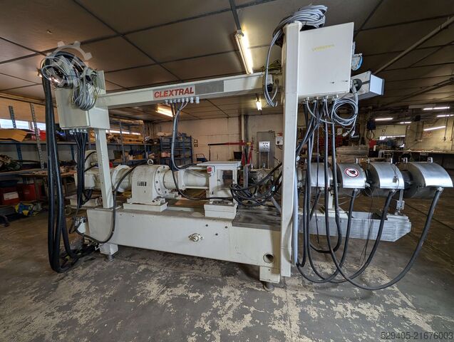 Doppelschneckenextruder Clextral BC45