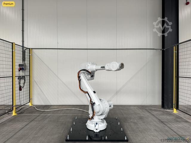 1년 보증이 적용되는 리퍼브 로봇 ABB IRB 4600-45/2.05