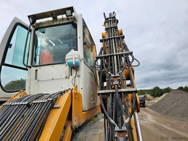Tekerlekli ekskavatör LIEBHERR A 904-2 C Litronic mit fahrbarer  Kabine, Klima