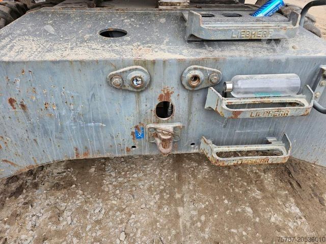 Tekerlekli ekskavatör LIEBHERR A 904-2 C Litronic mit fahrbarer  Kabine, Klima