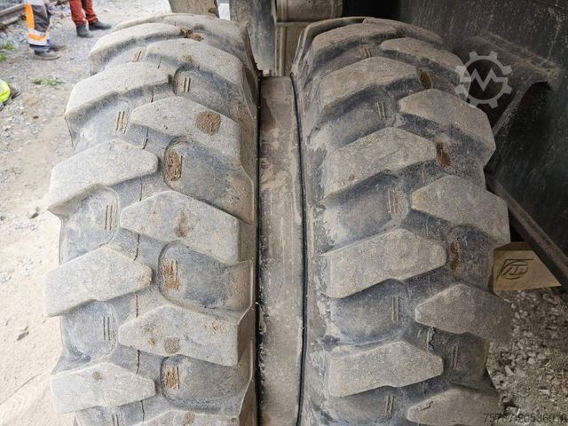 Tekerlekli ekskavatör LIEBHERR A 904-2 C Litronic mit fahrbarer  Kabine, Klima