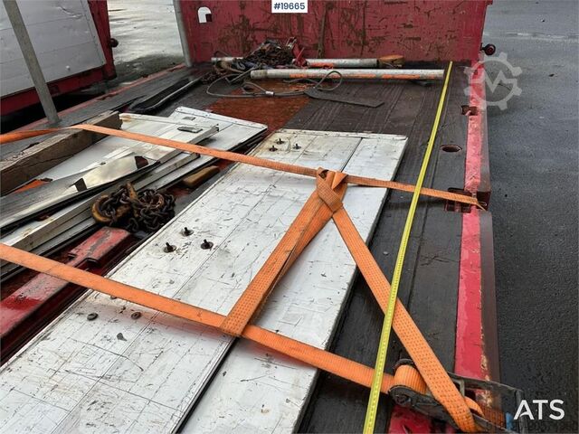 Reboque de plataforma baixa Broshuis 3 AUD-44. Broshuis 3 AUD-44 lowbed trailer.