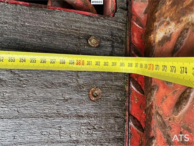 Reboque de plataforma baixa Broshuis 3 AUD-44. Broshuis 3 AUD-44 lowbed trailer.